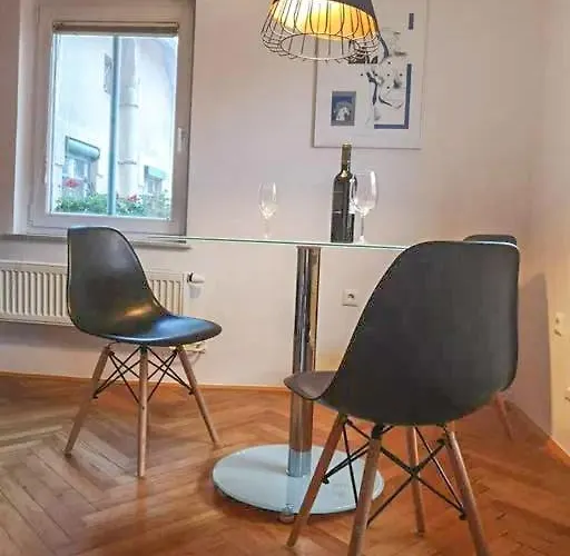 Krakovo By The River