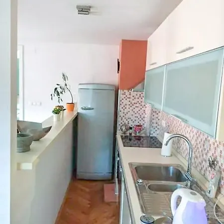 Krakovo By The River Apartma *